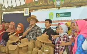 Pelatihan Sabut Kelapa sebagai Media Edukasi Berkelanjutan