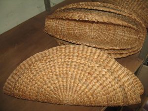 Anyaman Sabut Kelapa untuk Hiasan Ruma