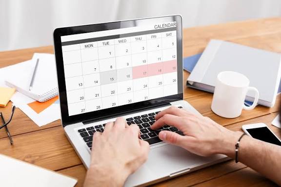 Jadwal shift kerja bulanan